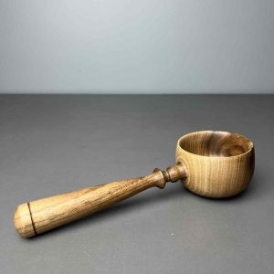 Alternative view of ملاقه آجیل دسته بلند چوبی
